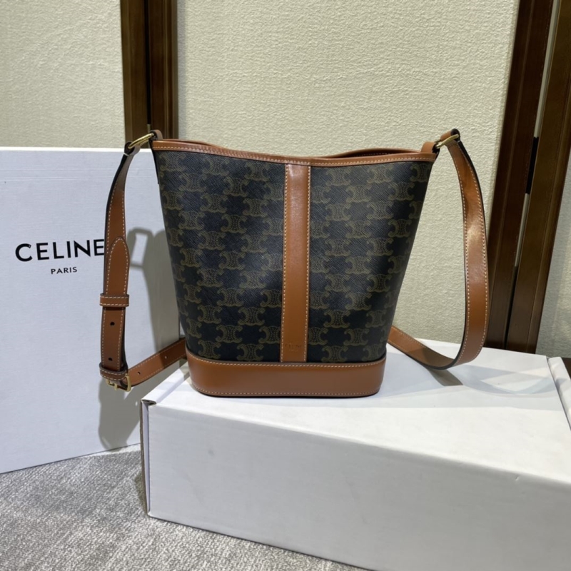Ce1i*e bucket bags